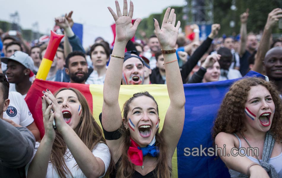 Soccer Euro 2016 France Romania - Sakshi15