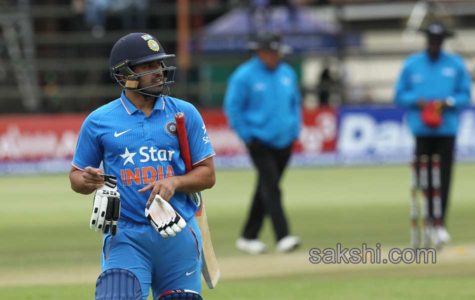 india beats zimbabwe in second one day achives series by 2 011