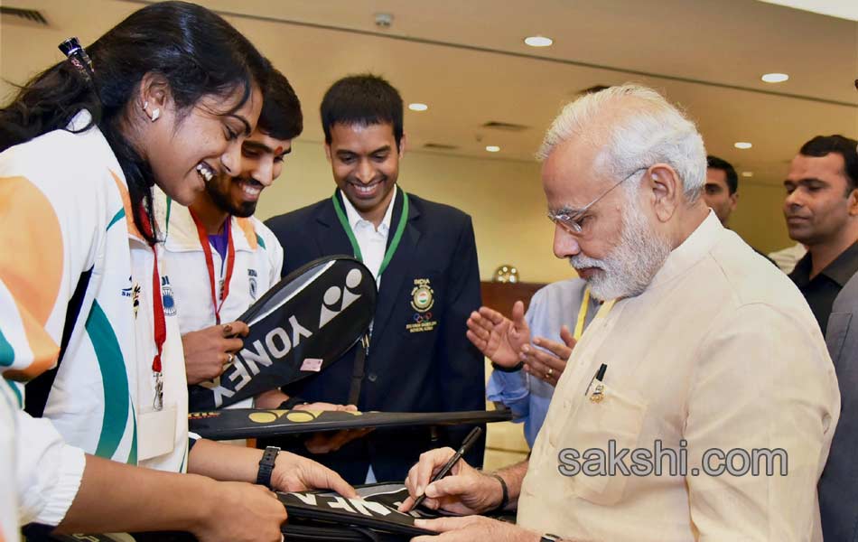 Rio Olympics 2016 Narendra Modi gives send off to Indian contingents - Sakshi18