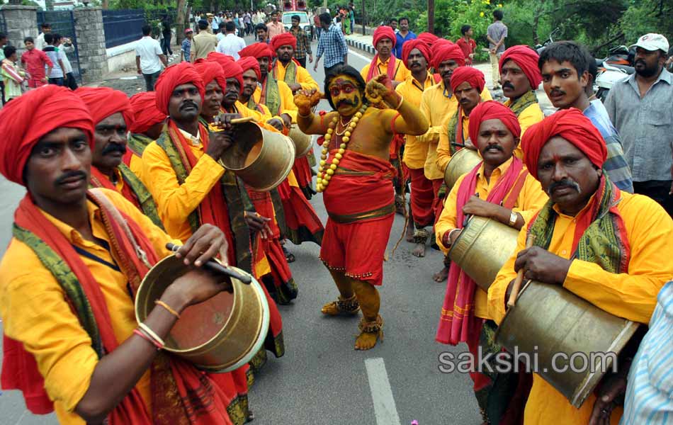 Bonalu Celebrations In Golkonda11