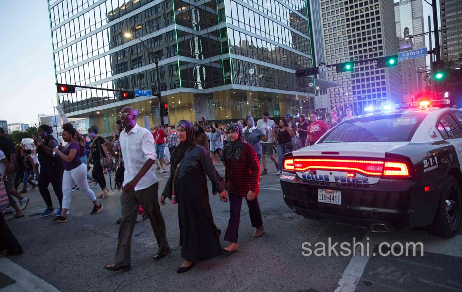 Police Shootings Protests Dallas - Sakshi8