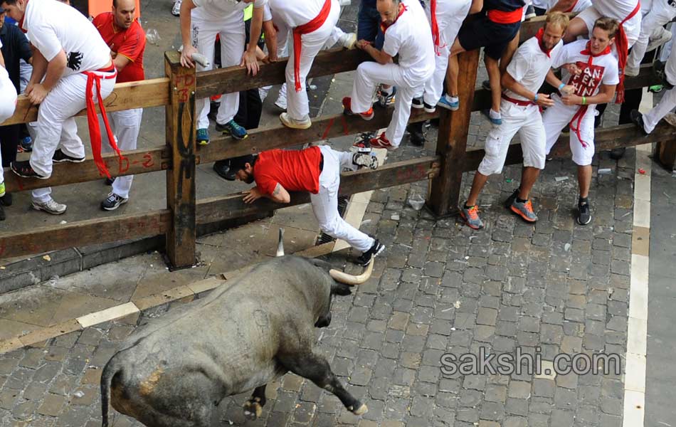 several injured during San Fermin festival in Spain22