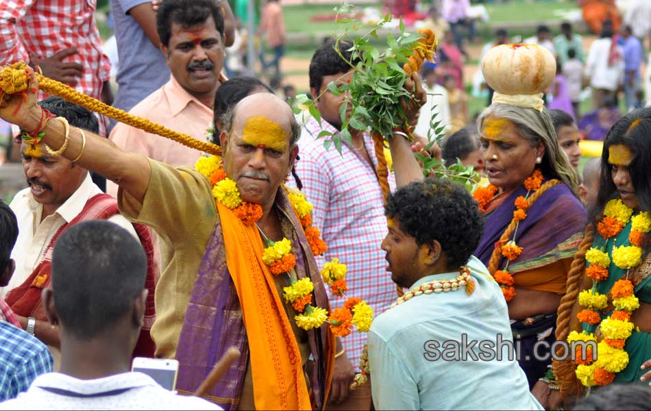 SriJagdambika Ammavari Bonalu celebrations in Golconda Fort19