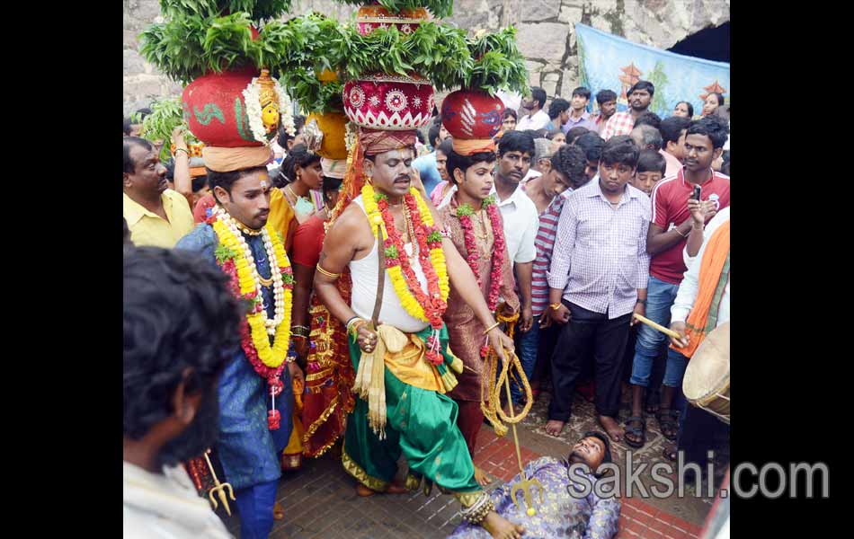 SriJagdambika Ammavari Bonalu celebrations in Golconda Fort35