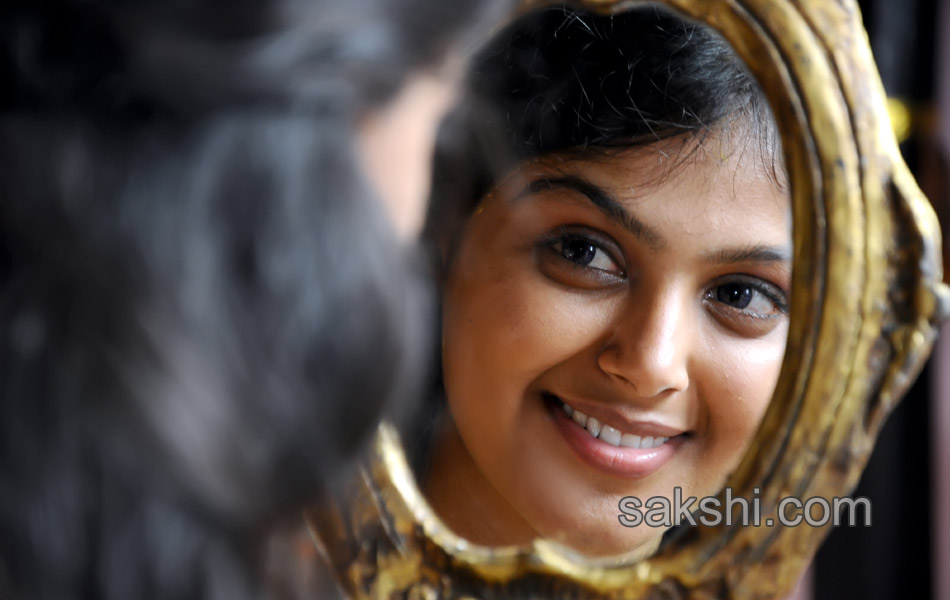 Punnami Ratri hero in monal gajjar3