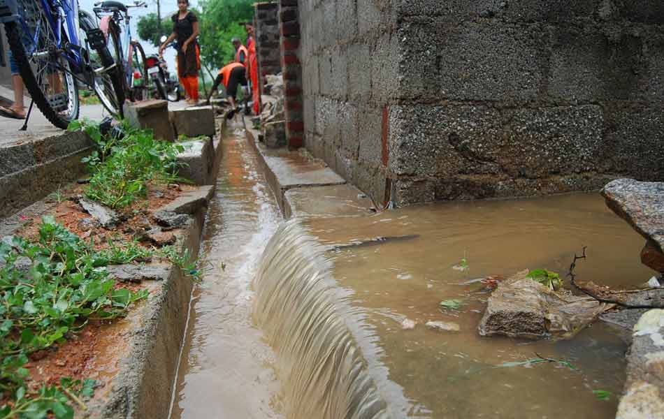 Heavy rain in SURYAPET4