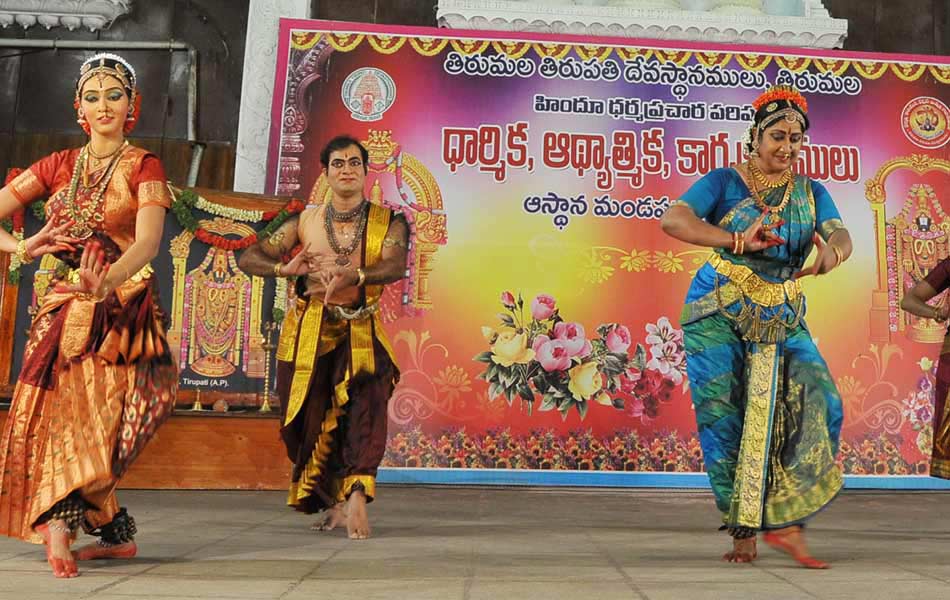 kuchipudi dance2