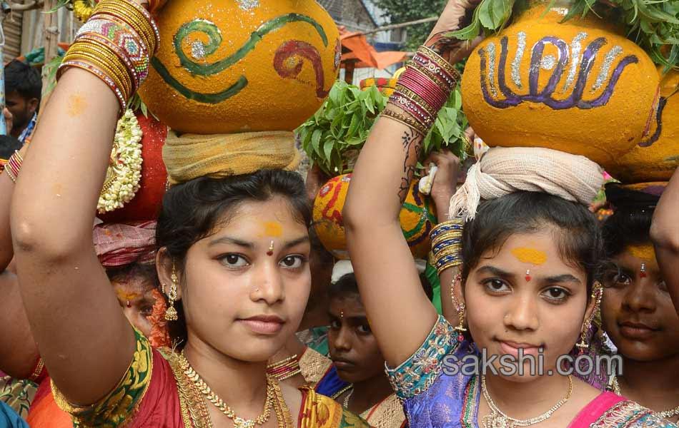 Ujjaini Mahankali Bonalu Festival - Sakshi13