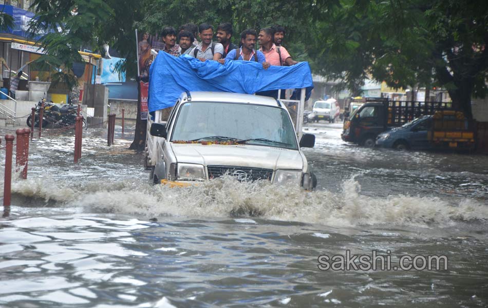 heavy rain in hyderabad - Sakshi8