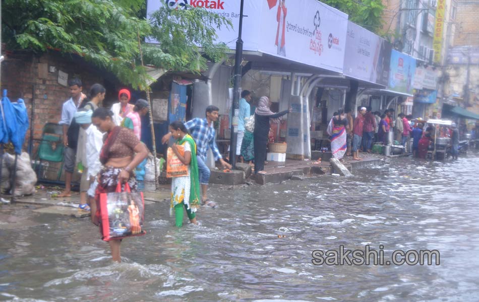 heavy rain in hyderabad - Sakshi26