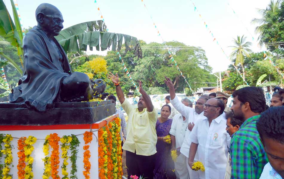 national flag inagurations in guntur dist14