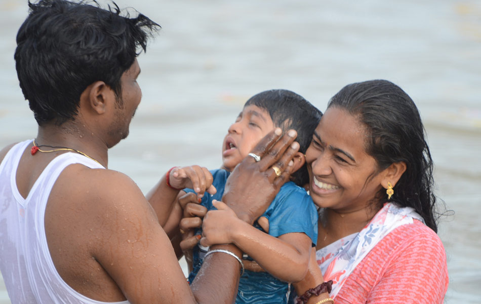 kids hubbub at puskara ghats20