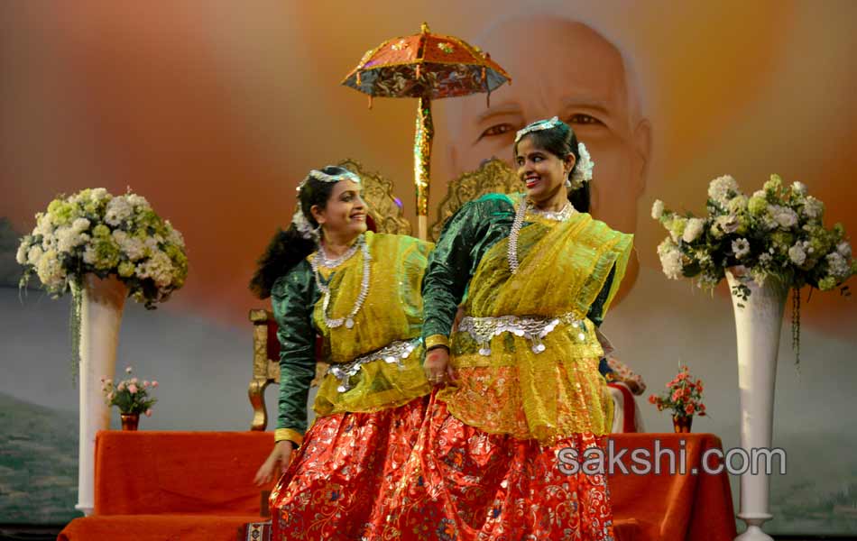 PV Sindhu attends Krishnastami Celebrations in Hyderabad15