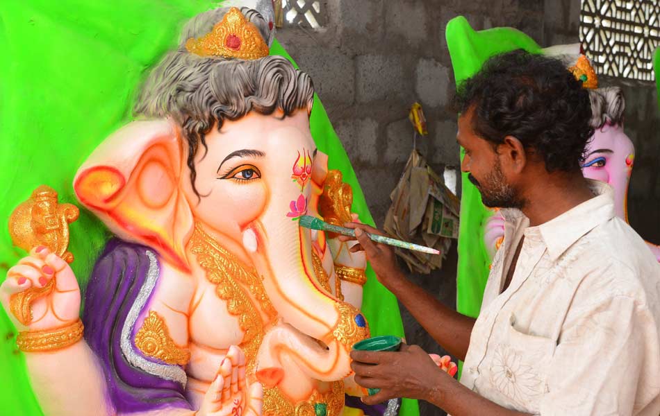 Ganapathi statues ready for Vinayaka chavithi - Sakshi9