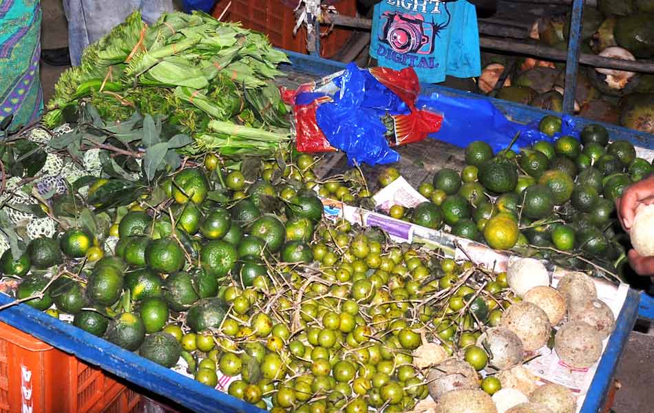 Shopping feast in streets6