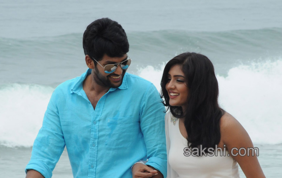 maya mall movie stills - Sakshi2