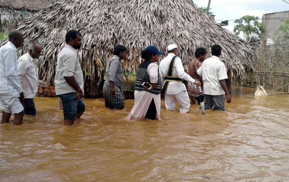 FLOOD IN EAST GODAVARI - Sakshi10