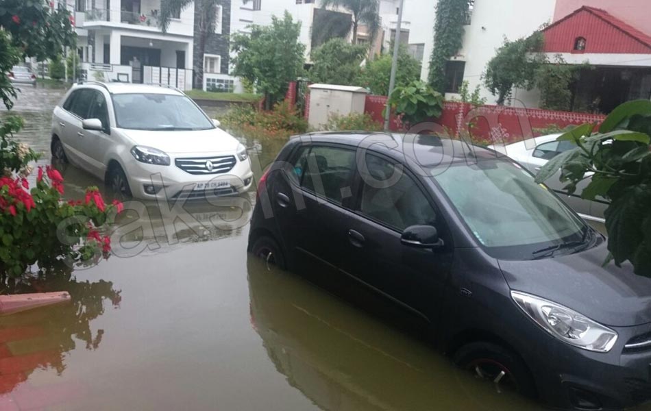 huge rains in Hyderabd - Sakshi3