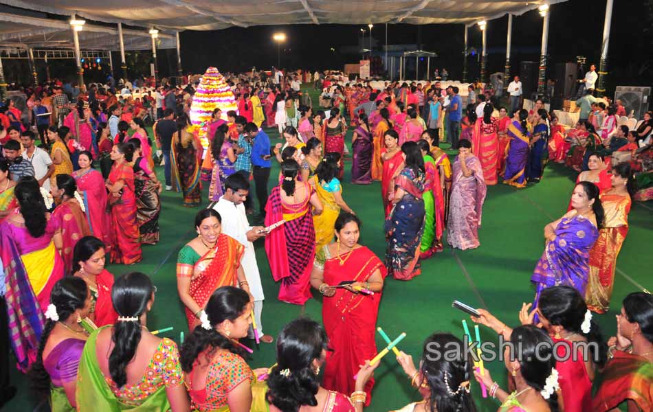 bathukamma festival in Jalavihar11