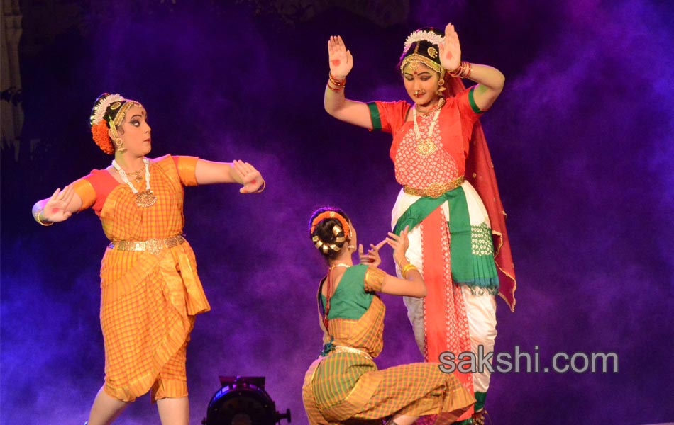 Kuchipudi dance in Golkonda Fort6