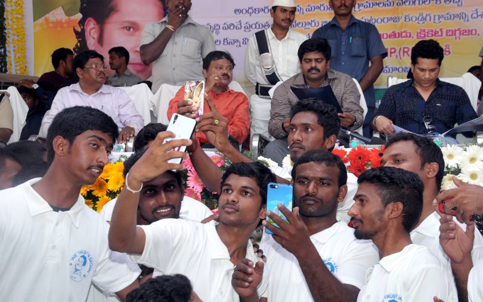 Sachin at Puttamraju kandriga3