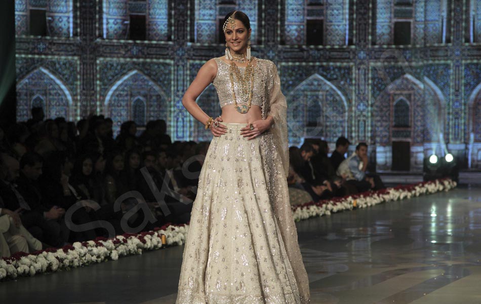 Pakistan Bridal Fashion Week1