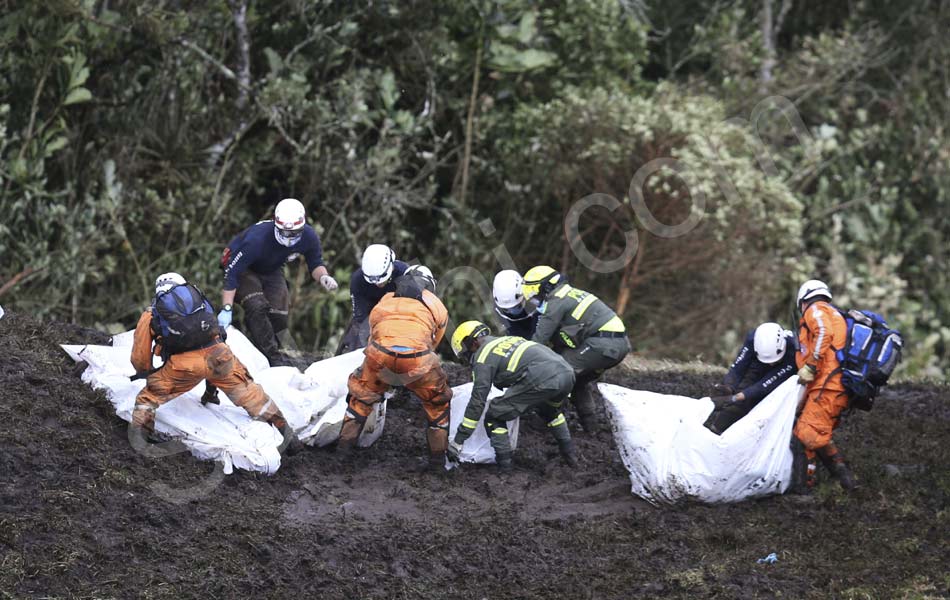 Colombia plane crash 71 dead on Brazil soccer teams charter flight6