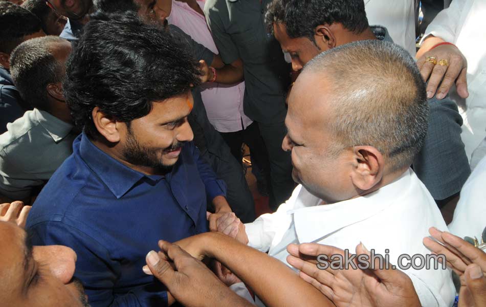 YS Jagan Speech in Yuva Bheri at Vizianagaram - Sakshi6