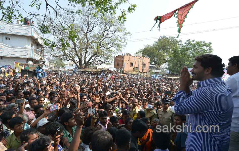 sixth day raithu bharosa yatra - Sakshi29