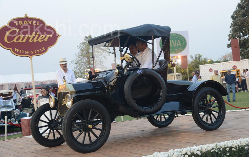 vintage cars show in hyderabad Falaknuma Palace - Sakshi30