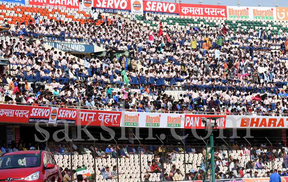 Test cricket match between India and Bangladesh7