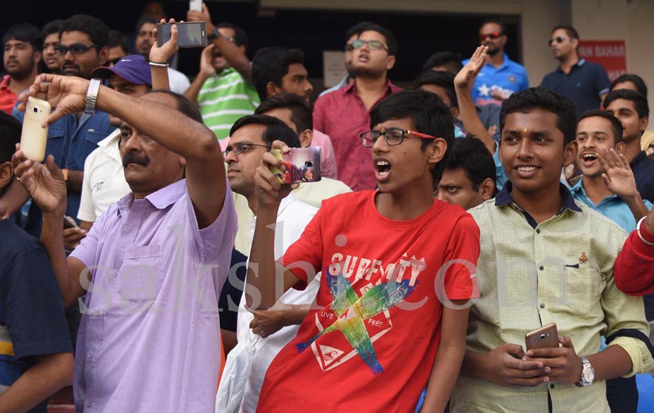 Test cricket match between India and Bangladesh12