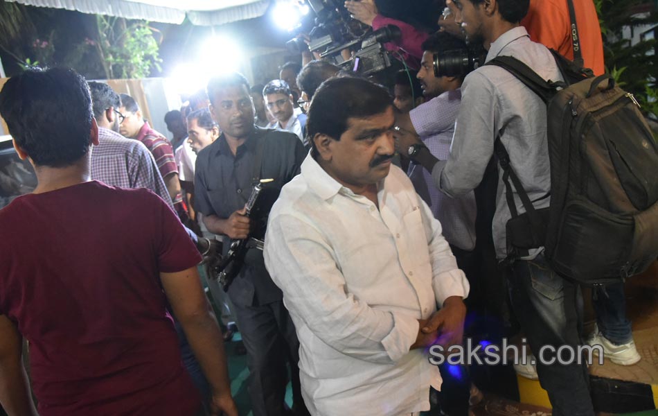 Srinivas body arrived in Hyderabad8