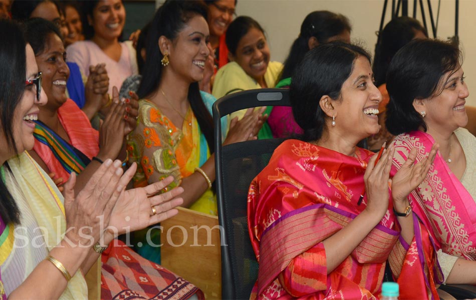 womens day celebration in sakshi journalism school - Sakshi14