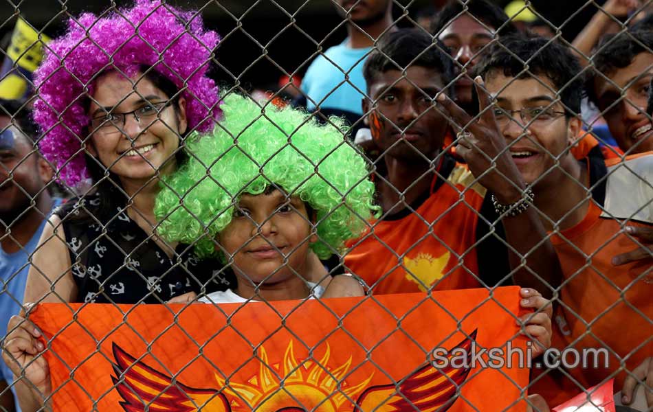 sunrisers won with gujarat lions - Sakshi2