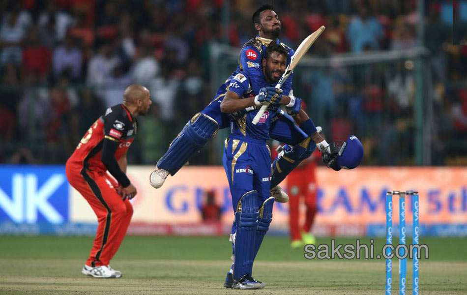 Mumbai Indians beat Royal Challengers Bangalore by 4 wickets1