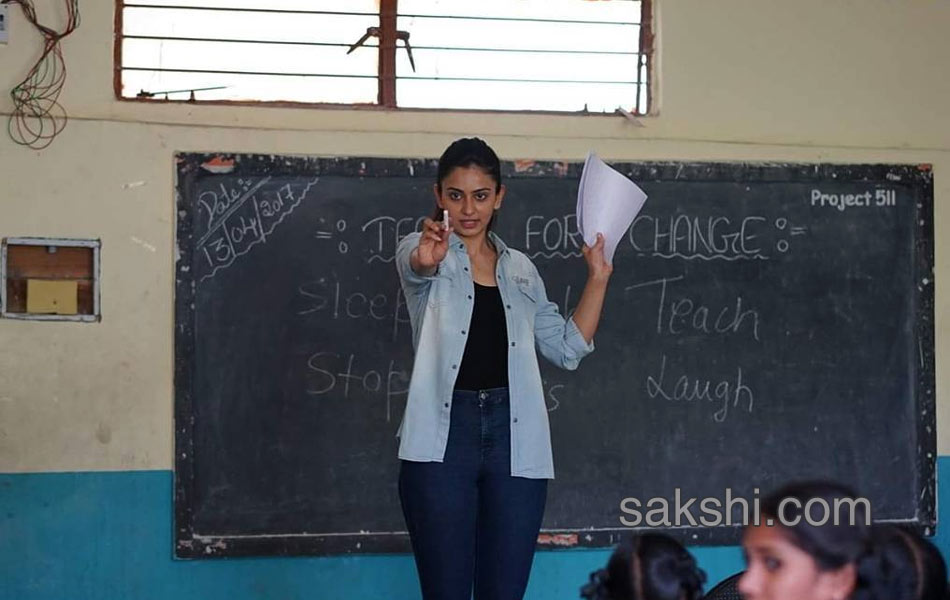 Rakul preet singh turns teacher7