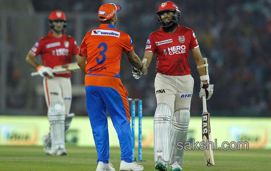 gujarat lions won by 6 wickets on kings xi punjab - Sakshi18