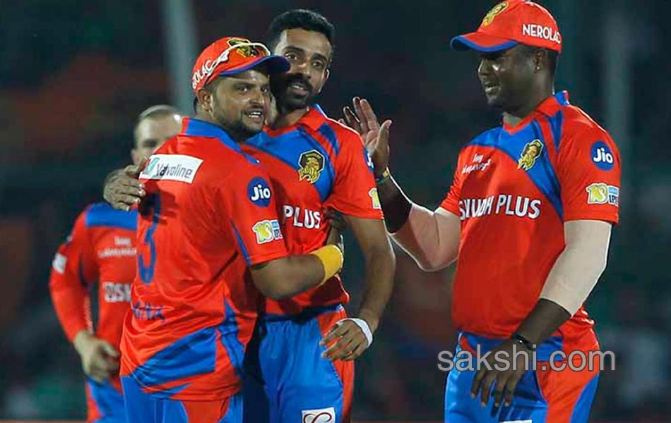 Delhi Daredevils beat Gujarat Lions by two wickets - Sakshi13