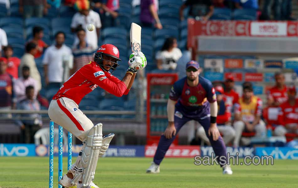 Rising pune enter to playoff15