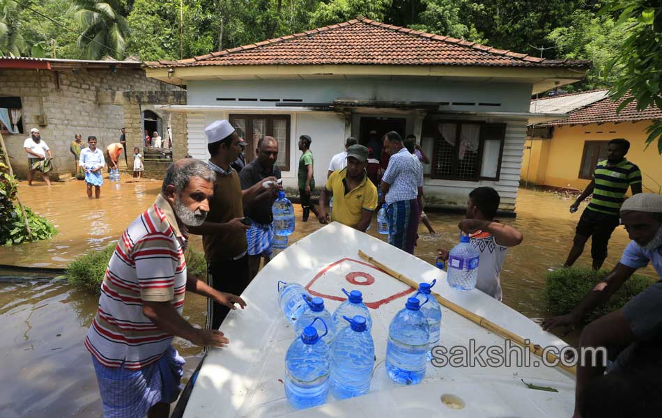 Sri Lanka Mudslides26