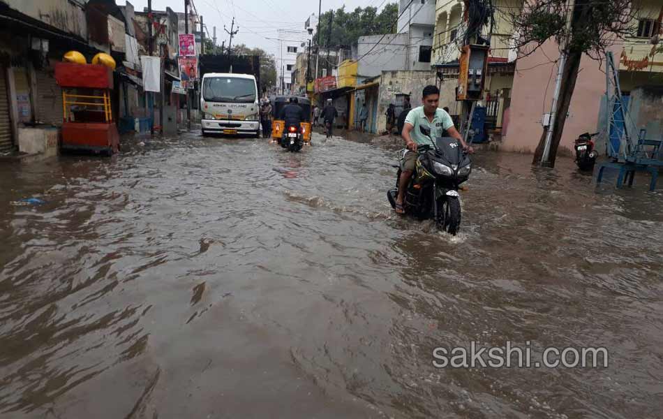 heavyrain in hyderabad - Sakshi7