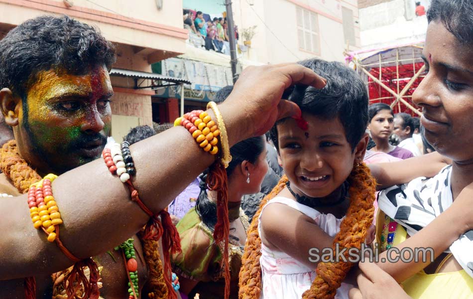 Golkonda bonalu2017 - Sakshi14