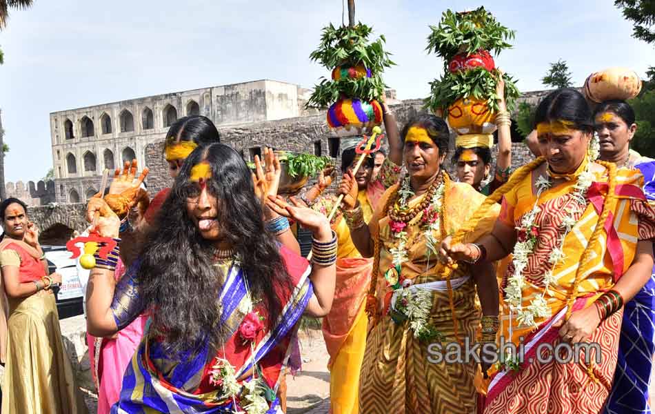 laldarwaza bonalu5