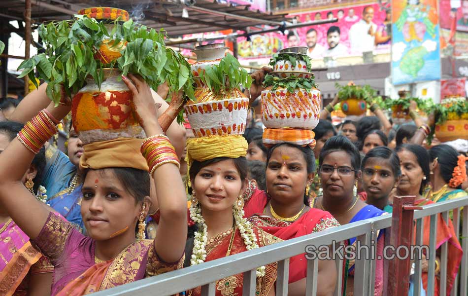 Secunderabad Ujjaini Mahankali Bonalu25