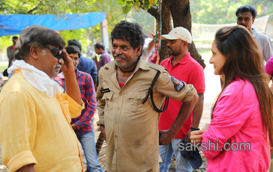 nakshatram movie working stills - Sakshi13