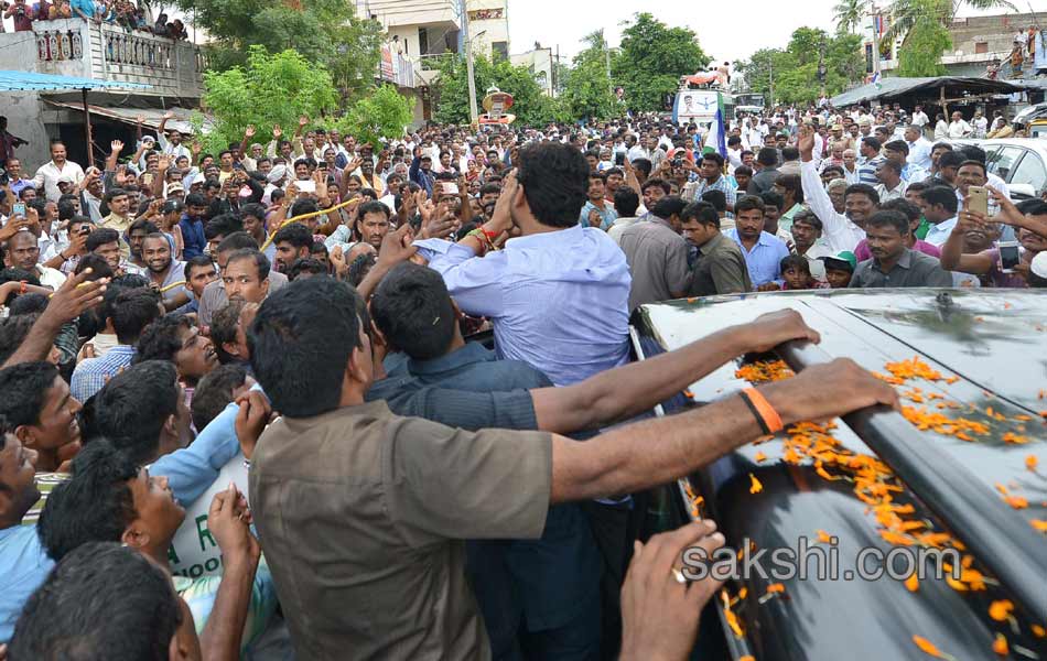 YS Jagan Tour in Nandyal - Sakshi14