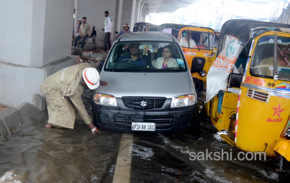 Heavy rains in Hyderabad12