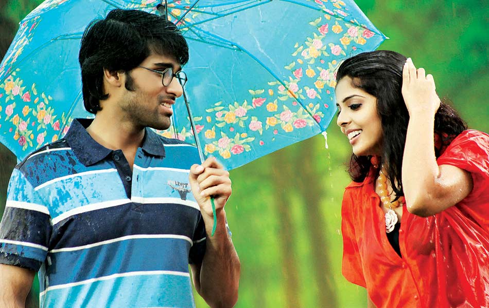 Love You Bangaram Movie Stills10