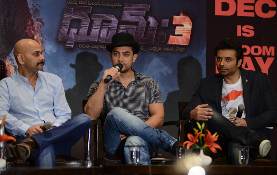 Dhoom 3 Team in Hyderabad for Movie Promotion2